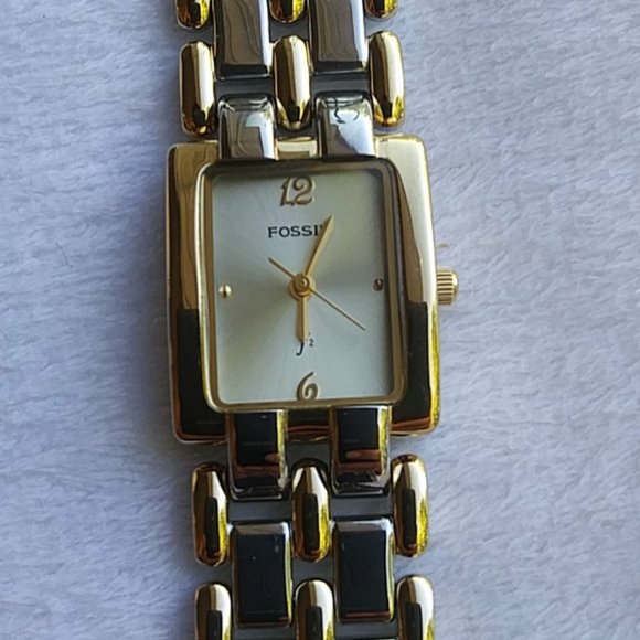 Watch - Picture 3 of 4